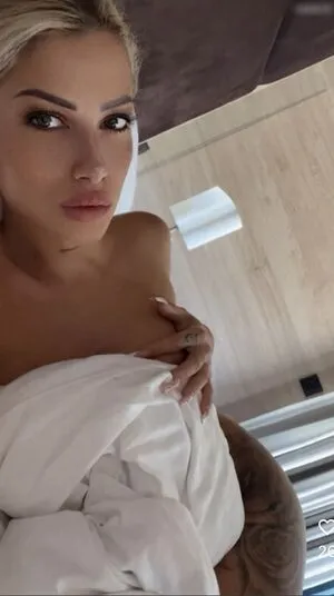 Bloondie Thumbnail Picture