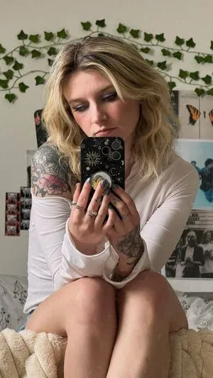 Bludaisy Thumbnail Picture