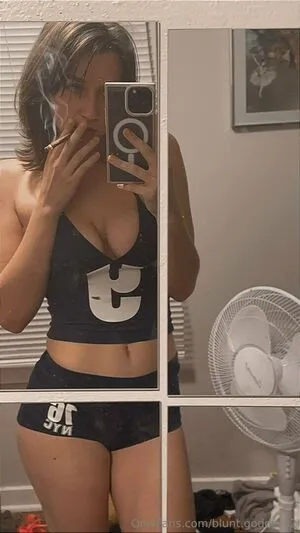 Blunt Goddess2 Thumbnail Picture