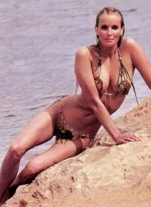 Bo Derek Thumbnail Picture
