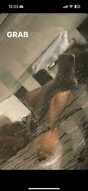Bobawife Thumbnail Picture