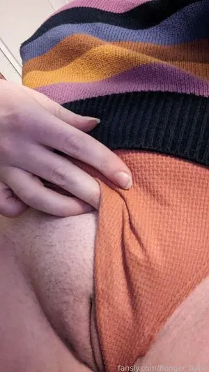 Booger Babe Thumbnail Picture