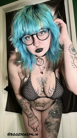 Boozygremlin OnlyFans Leaked Free Thumbnail Picture - #B5tU0iMMMs