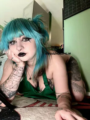 Boozygremlin OnlyFans Leaked Free Thumbnail Picture - #Iu9CobyKOF