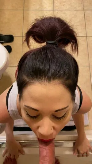 Brandi Belle Thumbnail Picture