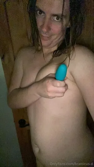Bratticus D Thumbnail Picture