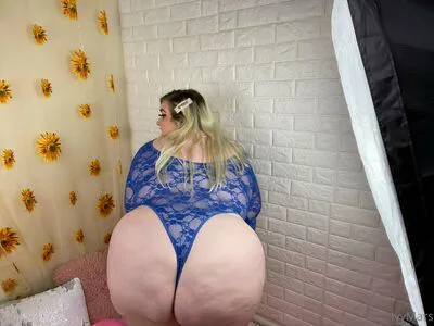 Breedable Wh0r3 Thumbnail Picture