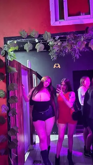 Brenda Jara Thumbnail Picture