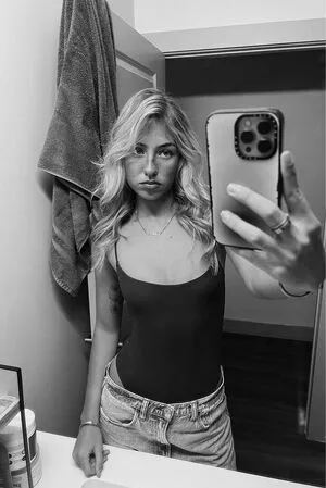 Brenna Dodson Thumbnail Picture