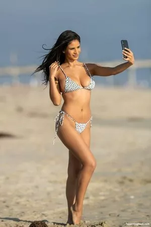 Brianna Gonzalez Thumbnail Picture
