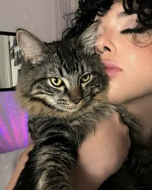 Briannagutz Profile Thumbnail