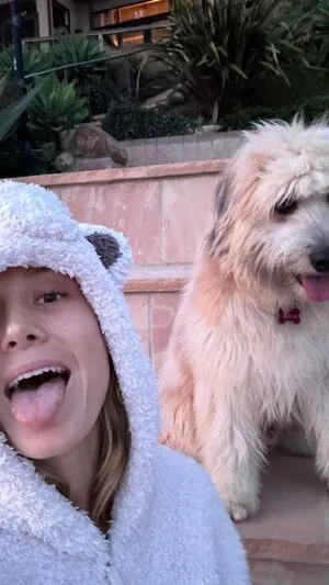 Brie Larson OnlyFans Leaked Free Thumbnail Picture - #An7pdChToU