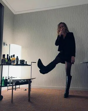 Brie Larson OnlyFans Leaked Free Thumbnail Picture - #RxWIduH2nI