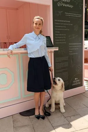 Brie Larson OnlyFans Leaked Free Thumbnail Picture - #ULJvpD74oa