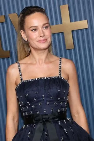 Brie Larson OnlyFans Leaked Free Thumbnail Picture - #mCZ3millSv