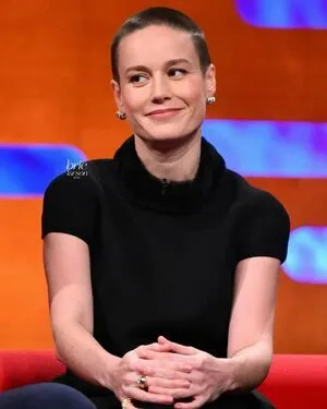 Brie Larson OnlyFans Leaked Free Thumbnail Picture - #pvENS7V71v