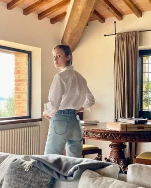 Brie Larson OnlyFans Leaked Free Thumbnail Picture - #4LIuxNBA90