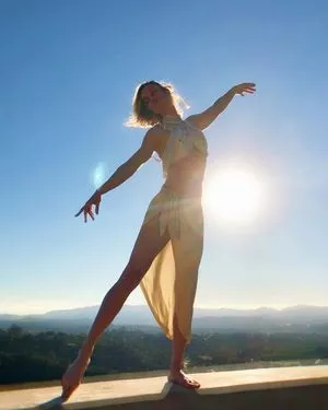 Brie Larson OnlyFans Leaked Free Thumbnail Picture - #ONeczc8hA7