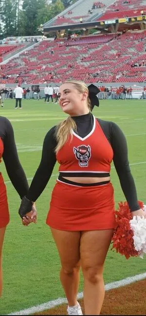 Brielle Machold Thumbnail Picture