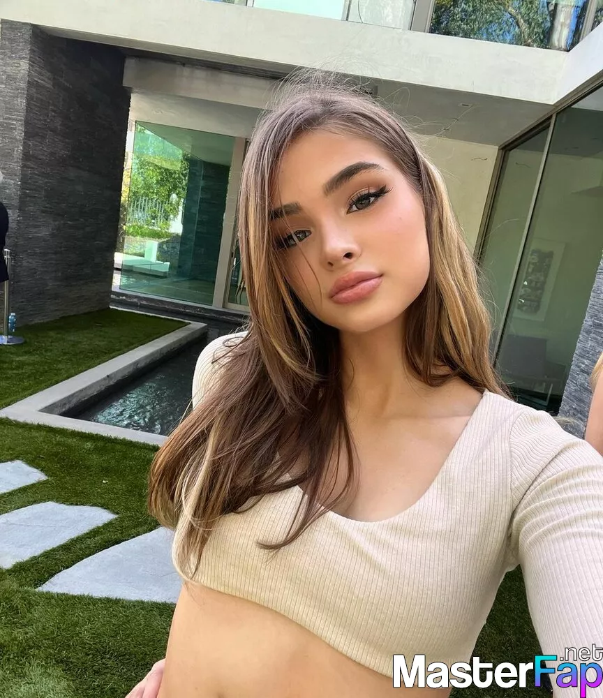 Brighton Sharbino Nude OnlyFans Leak Picture 9b2C7eL3sX | MasterFap.net