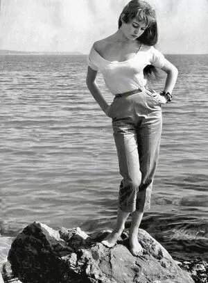 Brigitte Bardot OnlyFans Leaked Free Thumbnail Picture - #FNplsnMFzX