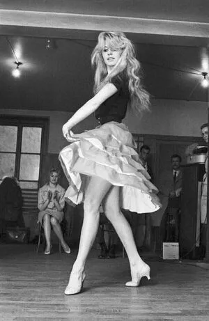 Brigitte Bardot OnlyFans Leaked Free Thumbnail Picture - #tVy9E9cfe5