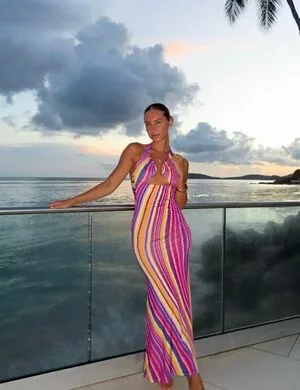 Brit Manuela OnlyFans Leaked Free Thumbnail Picture - #60D2HuP5fa