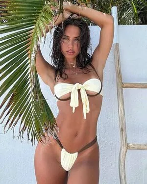 Brit Manuela OnlyFans Leaked Free Thumbnail Picture - #VSDEW2mpiH