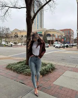 Brit Manuela OnlyFans Leaked Free Thumbnail Picture - #fCyBXKq0Jd