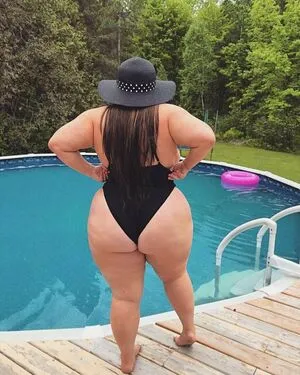 Brittany Jacques Thumbnail Picture