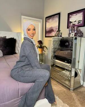Brittany Renner Thumbnail Picture