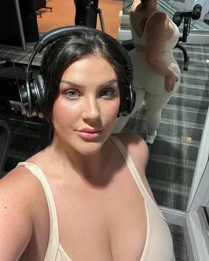 Brookebarrows OnlyFans Leaked Free Thumbnail Picture - #ucbCYTBnrn