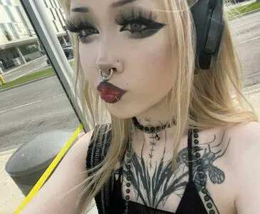 Bruisedvioletx Thumbnail Picture