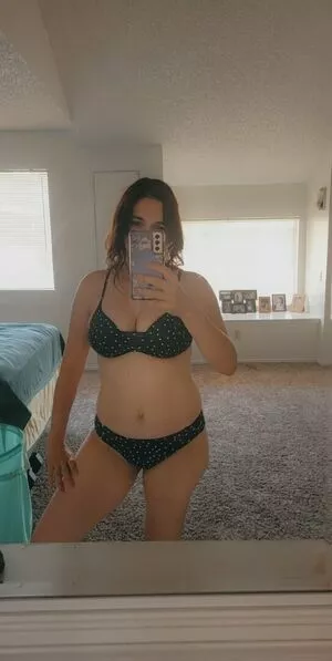 Brunettebeauty86 Profile Thumbnail