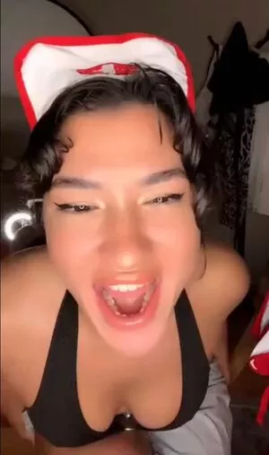 Burcu Yildiz Thumbnail Picture