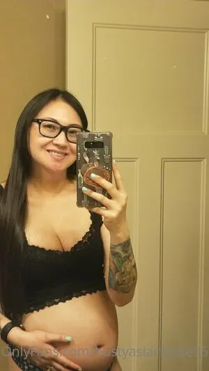 Bustyasianbabe95 Thumbnail Picture