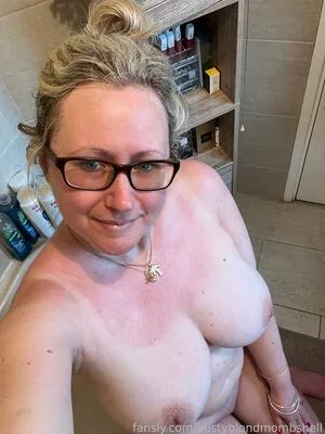 Bustyblondmombshell OnlyFans Leaked Free Thumbnail Picture - #iDDPclPLeF