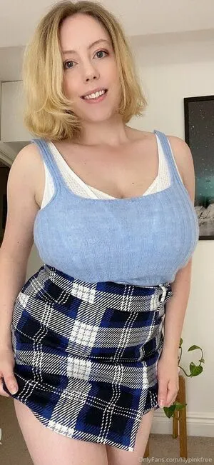 Bustylily OnlyFans Leaked Free Thumbnail Picture - #2sucJH2rSE