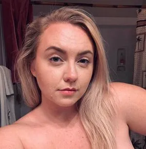 Bustyybriiix OnlyFans Leaked Free Thumbnail Picture - #S1FVRShSFT