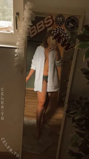 Caariinaa OnlyFans Leaked Free Thumbnail Picture - #4CJVi5oBFC
