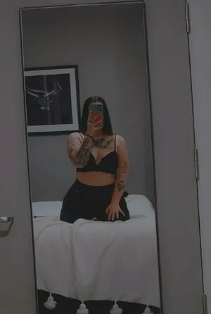 Caitlin Parker Thumbnail Picture