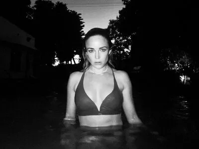 Caity Lotz OnlyFans Leaked Free Thumbnail Picture - #Mdn8aGyvba