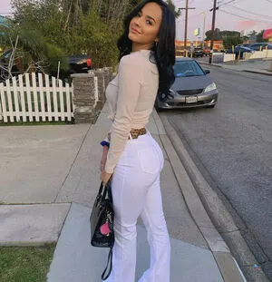 Calista Reyes Thumbnail Picture