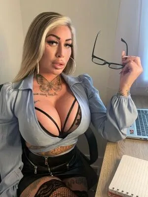 Call Me Roxy88 OnlyFans Leaked Free Thumbnail Picture - #4lWHxj7JGy