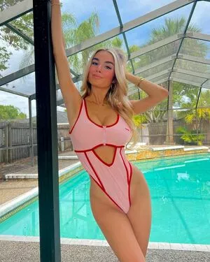 Cami OnlyFans Leaked Free Thumbnail Picture - #48I4DrOfIM