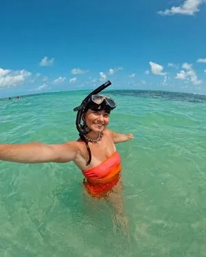 Camila Bonatelli Thumbnail Picture