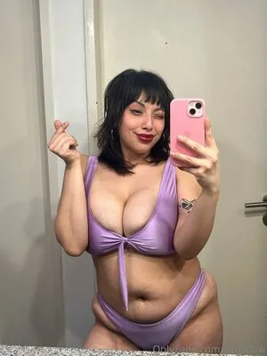 Camilacow OnlyFans Leaked Free Thumbnail Picture - #RPGInOIWpu