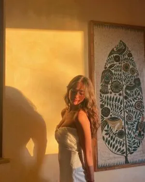 Camilla Marini Thumbnail Picture