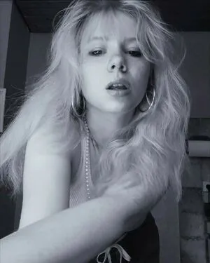 Candyminded Asmr Thumbnail Picture