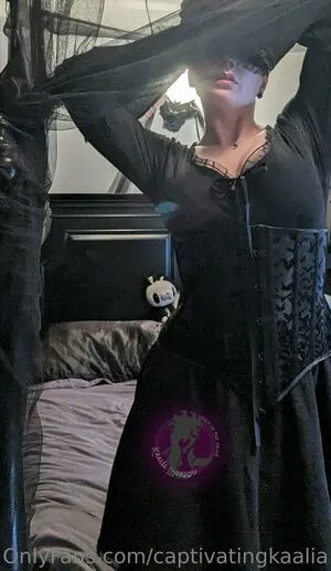 Captivatingkaalia OnlyFans Leaked Free Thumbnail Picture - #08cHAMV08v